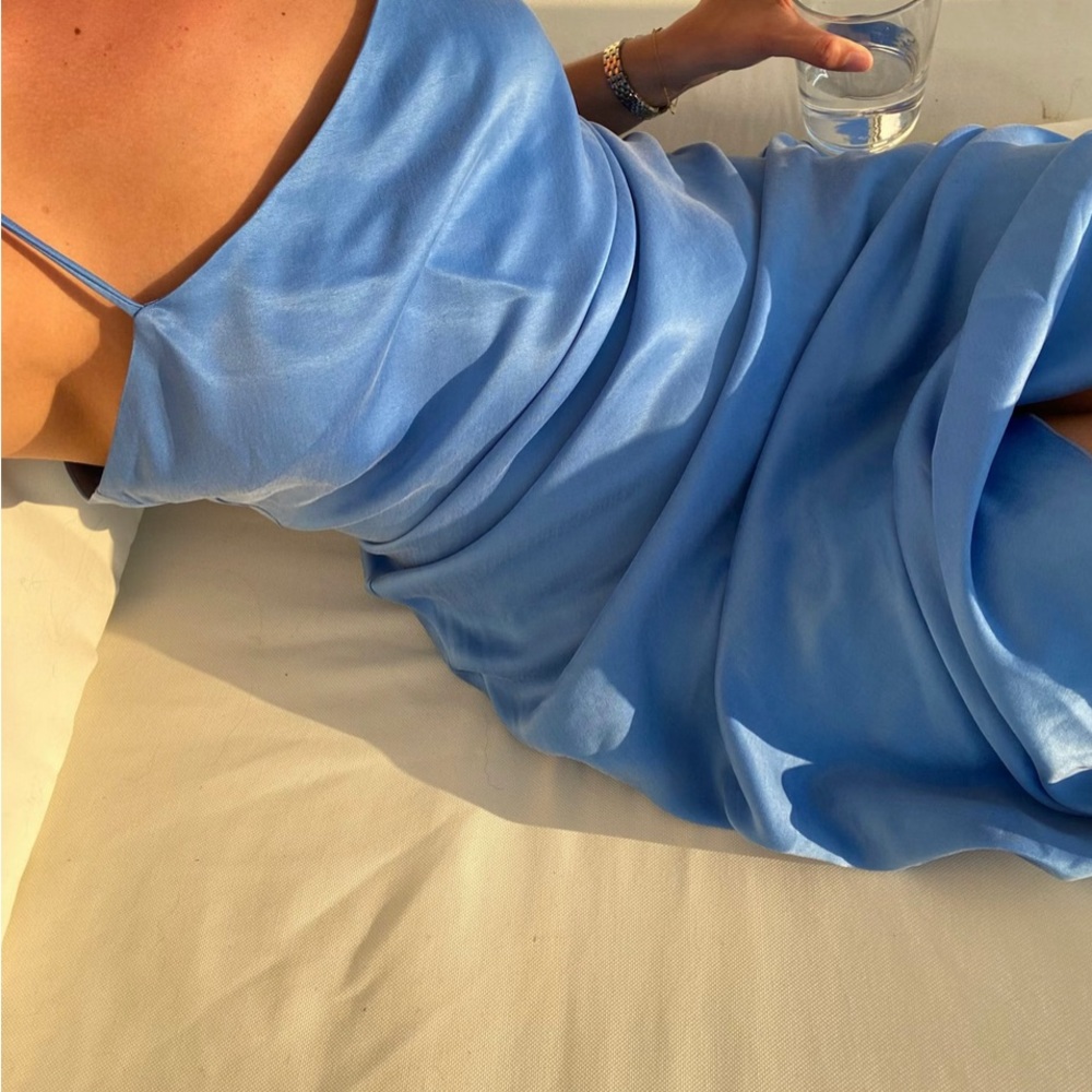 Djerf avenue dream dress in Sky